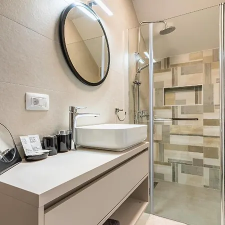 New 4 Star Apartment M&A In Town Cres Extérieur photo